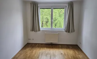 Nähe Hietzinger Platzl, traumhafte Wohnung mit Balkon und Gemeinschaftsgarten, Grünblick, 3 OG ohne Lift, 5 Gehminuten zur U4