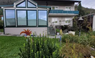 Einmalige Gelegenheit: Top gepflegtes Einfamilienhaus mit toller Aussicht, Wintergarten, großzügigem Balkon, Saunastüberl und vielem mehr..