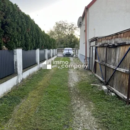 Großfamilien Willkommen!! Ein Grundstück, zwei Einfamilienhäuser, Garage und Carport in ruhiger Siedlungslage. - Bild 3