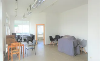 Ca. 51 m² großes Geschäftslokal direkt beim Einkaufszentrum und dennoch in ruhiger Lage in Hollabrunn zu vermieten! Ob als Massage- bzw. Nagelstudio, Büro oder Praxis - hier ist vieles möglich!