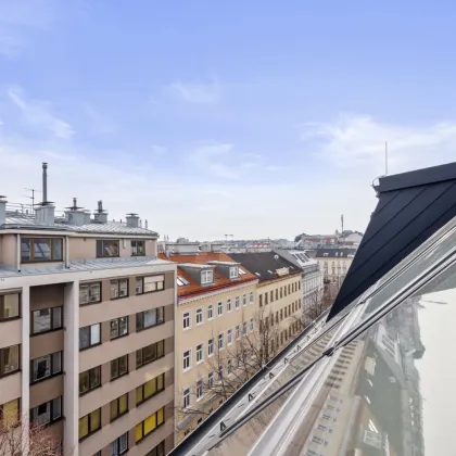 Smarte Dachgeschoßwohnung mit großzügiger Freifläche - A\\ - Bild 2