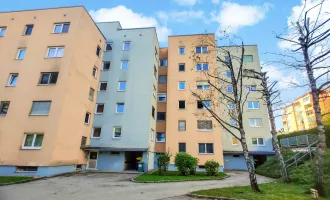 Ihr neues Zuhause in Vöcklabruck: Charmante 83 m² Wohnung mit Loggia, Garage und Kellerabteil – Bezugsfertig.