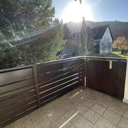 2 Zimmer Eigentumswohnung mit großem süd-westseitig überdachten Balkon - Bild 2