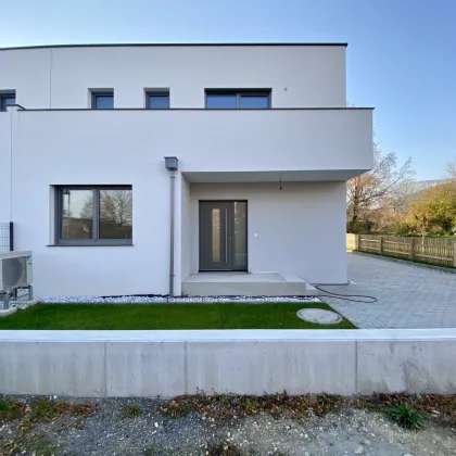 Modernes Traumhaus in Willendorf - ca. 165m² NFL - Erstbezug - Balkon - Terrasse - Fußbodenheizung - Belagsfertig - Bild 3