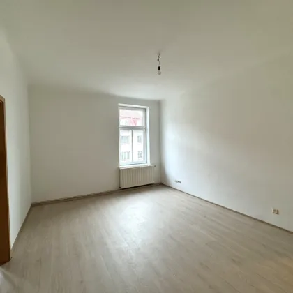 Erstbezug nach Renovierung – Stilvolle Wohnung in Top-Lage - Bild 2