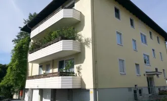 Sonnige 4,5 Zi-Maisonette Wohnung mit Terrasse und Garage- Kainahe Lage Aigen