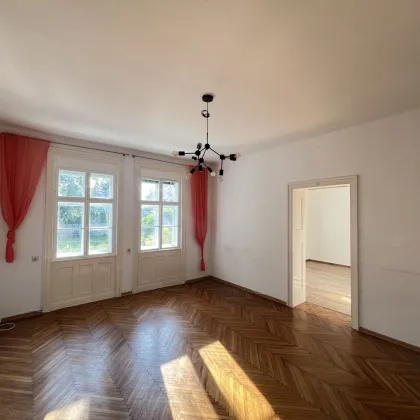 Liebevolle Hochparterre-Wohnung mit Kamin und Gartennutzung! Gratis privater Stellplatz! - Bild 2