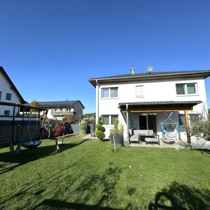 Fernitz-Mellach - Traumhaus in schöner sonniger Lage -  Doppelcarport und tolle Poolanlage - Perfekte Energieeffizienz! - Bild 3