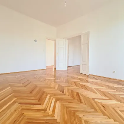 Altbau Erstbezug | 4 Zimmer | Balkonoption - Bild 2