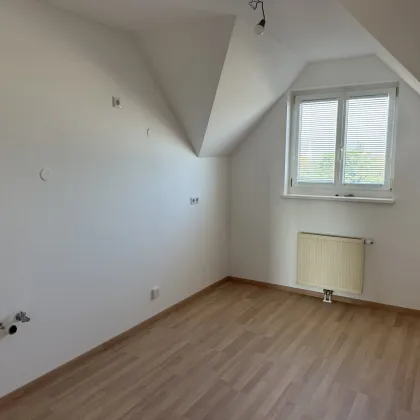 Wr. Neustadt, Pernerstorferstraße,   3 Zimmer Wohnung - Bild 2