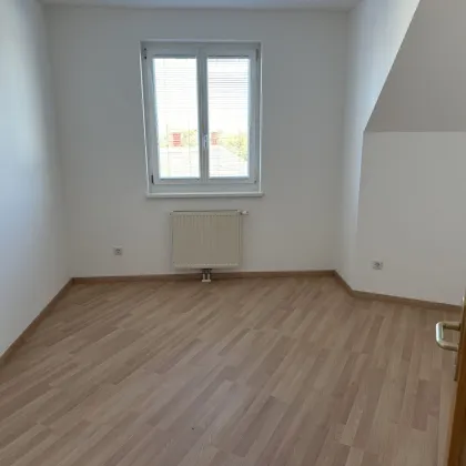 Wr. Neustadt, Pernerstorferstraße,   3 Zimmer Wohnung - Bild 3