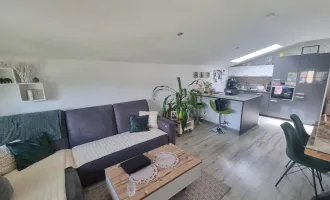 Neuer Preis! 4-Zimmer DG Wohnung in Henndorf mit 2 PP und 2 Kellern