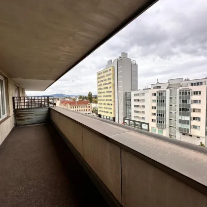 Unbefristete Büroräumlichkeiten mit traumhafter Terrasse mit Blick über Hetzendorf. - Bild 2