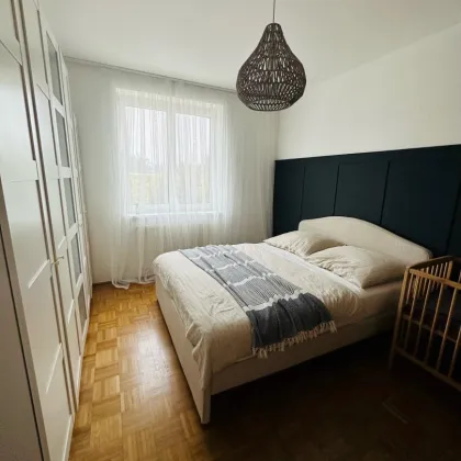 Wunderschöne Balkonwohnung mit 3-Zimmer in Attnang-Puchheim! Privater Parkplatz und Keller vorhanden! KEINE BEFRISTUNG! - Bild 2