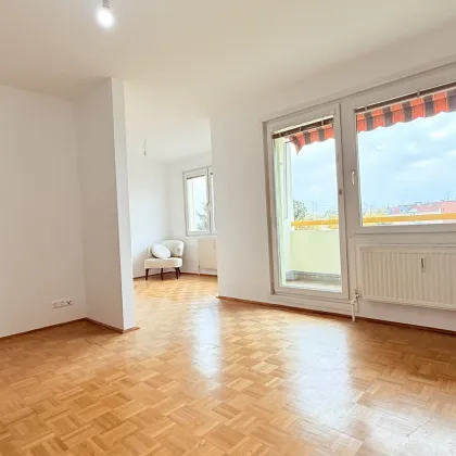 Ihr neues Zuhause mit Blick auf den Anninger: Gepflegte Wohnung mit Loggia, Grünblick, 2 KFZ Stellplätze und idealer Anbindung | ZELLMANN IMMOBILIEN - Bild 2