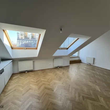 UNBEFRISTET - Lichtdurchflutete, ruhige und großzügige 4-Zimmer Dachgeschosswohnung mit 3 Terrassen, Abstellraum und Kellerabteil - Bild 3