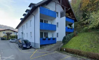 GERÄUMIGE WOHNUNG MIT BALKON IN WUNDERSCHÖNER LAGE