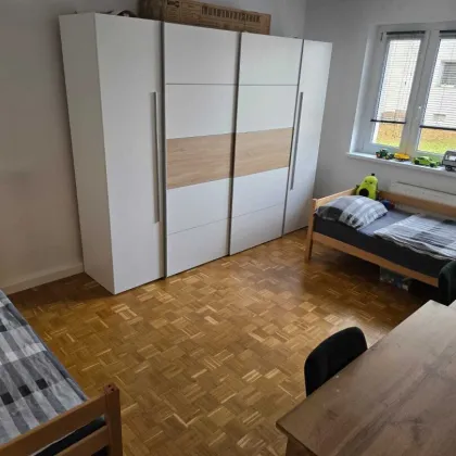 Möblierte 3 Zimmerwohnung mit Balkon! - Bild 3