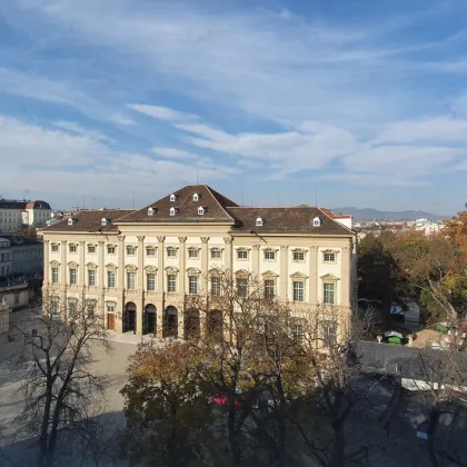 2-Zimmer - DG im Stilaltbau - Nähe Lycee / Servitenviertel / Palais Liechtenstein - Bild 2