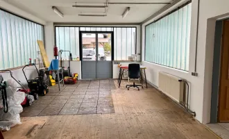 Werkstatt/ Atelier mit überdachtem Parkplatz