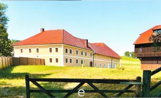 Historischer Vierkanthof mit 11ha Grund und Fischteichanlage