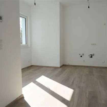 Unbefristetes 29m² Büro mit 5m² Loggia und Fernwärme - 1200 Wien - Bild 2