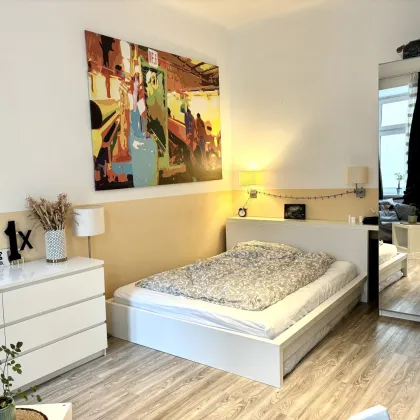 Tolles Investitions-Objekt! Hübsche Kleinwohnung, möbliert, in schönem Altbau - Bild 2