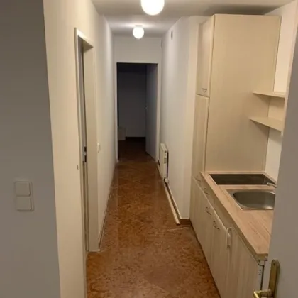 STEINGASSE: Renovierte 2,5-Zimmer-Altbau-Wohnung, Erdgeschoss, ca. 45qm - Bild 3