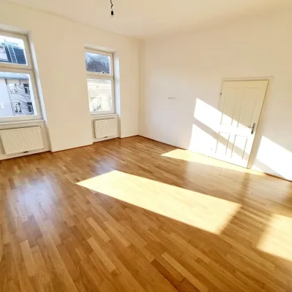 Stark reduziert - jetzt zugreifen! Hier will ich leben - Traumhaus! Frisch renovierte 2-Zimmer in TOP Lage in 1150 Wien! Beste Infrastruktur und Anbindung + Separate Küche + Altbauflair! - Bild 2