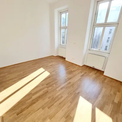 Nochmals reduziert - jetzt zugreifen! Ihre beste Entscheidung - Traumhaus! Frisch renovierte 3-Zimmer in TOP Lage in 1150 Wien! Beste Infrastruktur und Anbindung + Separate Küche + Altbauflair! - Bild 2