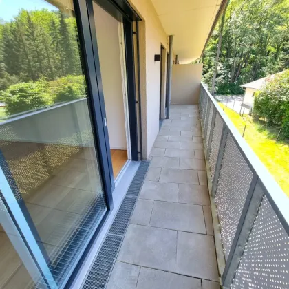 Lebens(t)raumerfüller im Wienerwald! TOP Neubauwohnung mit viel Freiraum! Traumhafte Rundum-Terrasse + Ideale Raumaufteilung + Grün wohin das Auge reicht + Luftwärmepumpe! - Bild 2