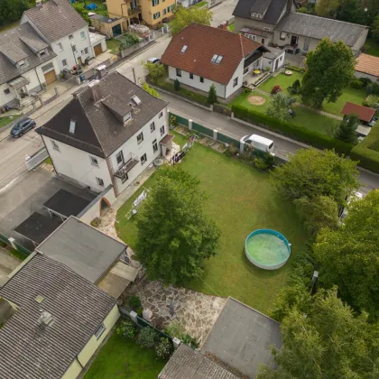 Großes Haus auf großem Grundstück in zentraler Lage mit 3 Wohnungen, Keller, Garage, Gartenhaus - Bild 3