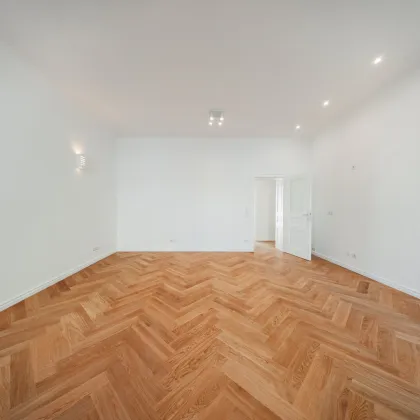 Stilvoller Altbau trifft modernen Luxus – Exklusives Wohnen mit Balkon - Bild 2